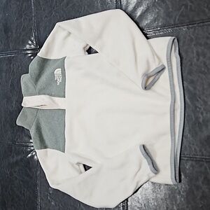 Girls northface fleece pullover size 6 extra small